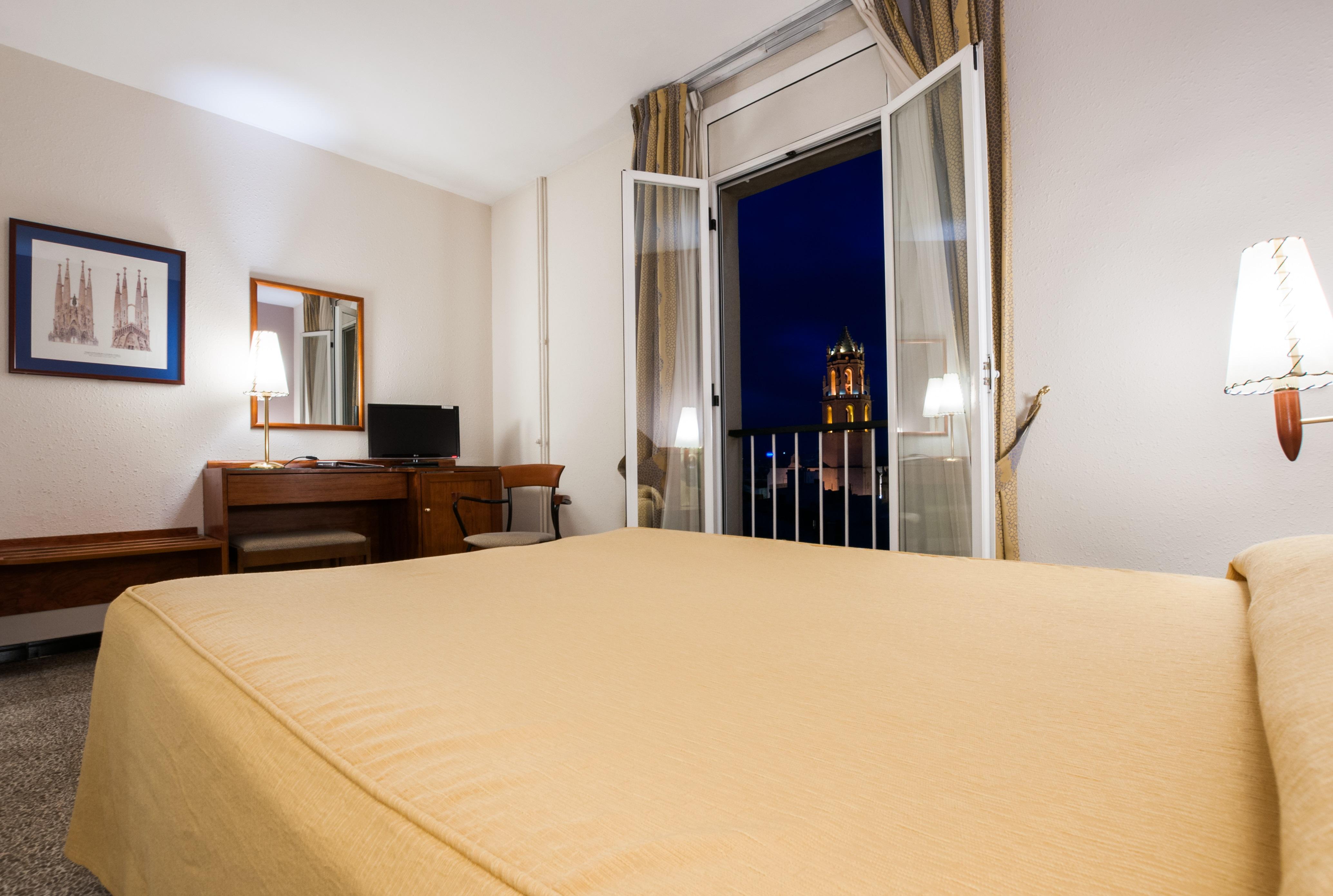 Hotel Gaudi Reus Exteriér fotografie