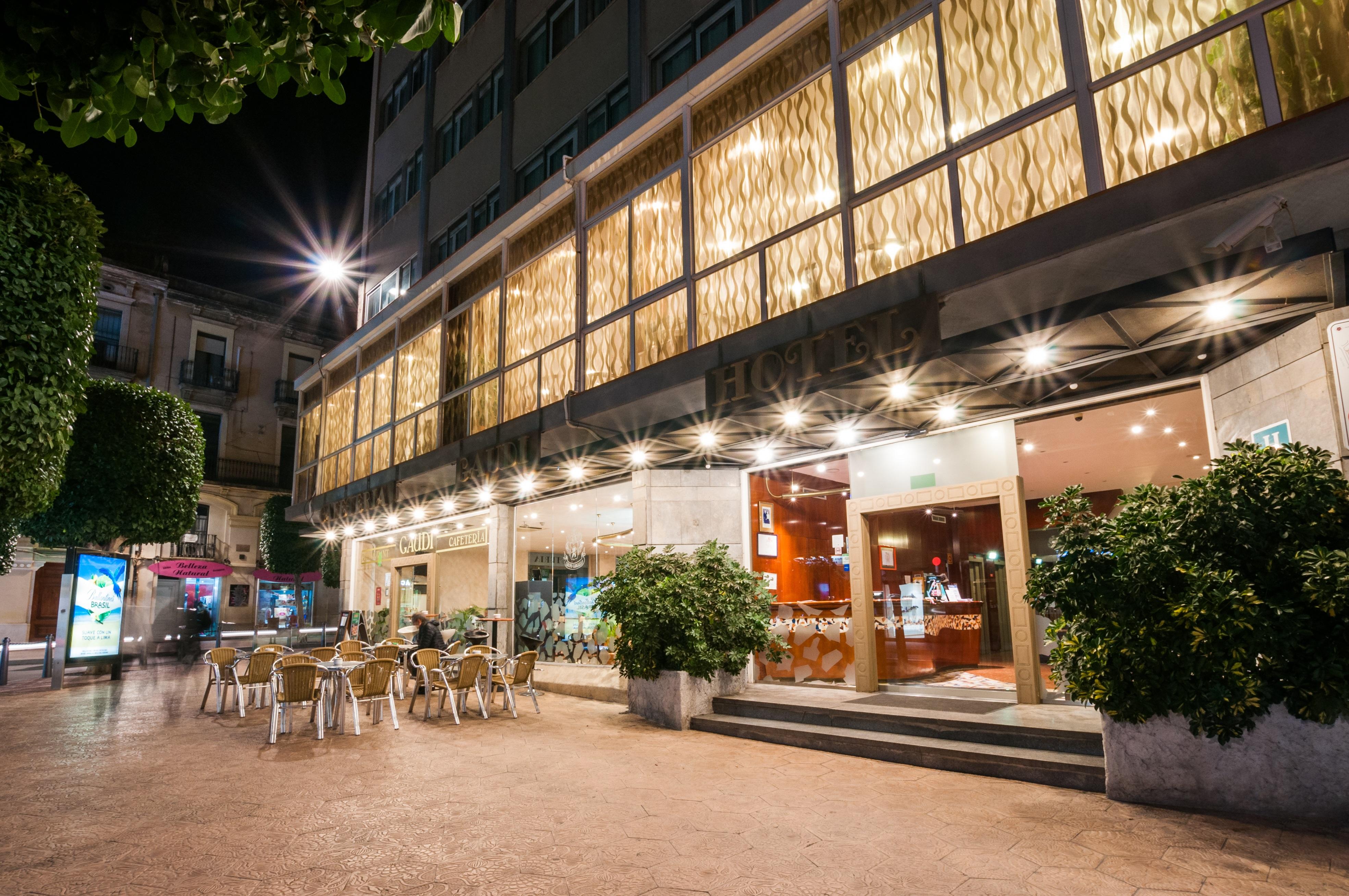 Hotel Gaudi Reus Exteriér fotografie