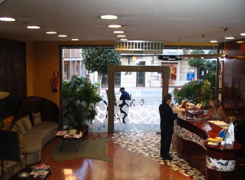 Hotel Gaudi Reus Exteriér fotografie