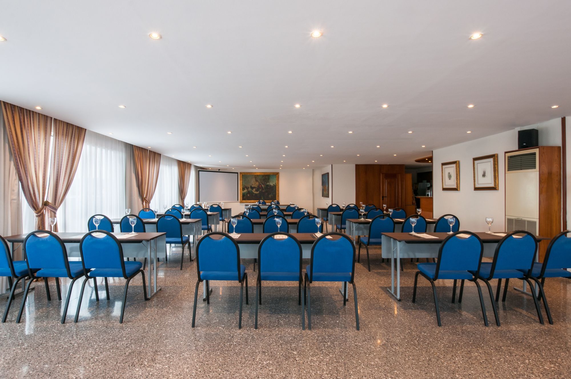 Hotel Gaudi Reus Exteriér fotografie